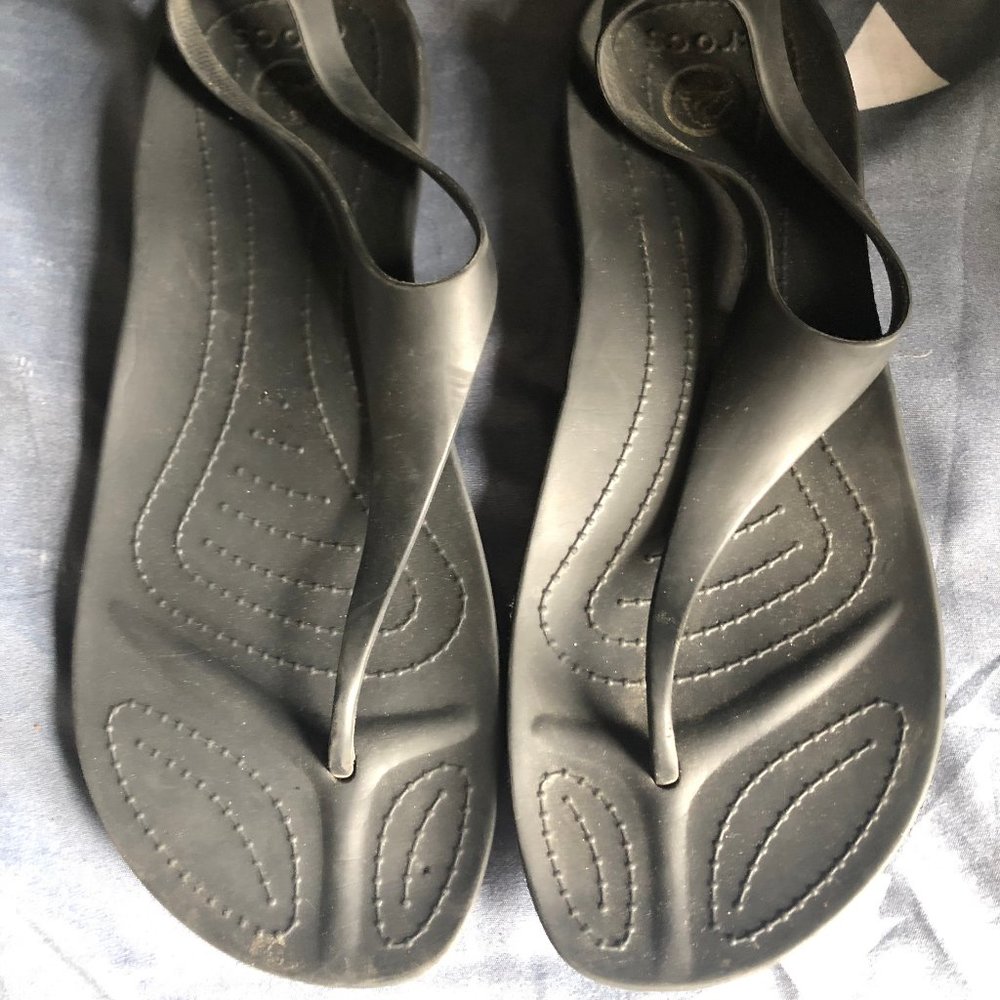 CROCS Black Sandals Flip Flops Serena Flip 9